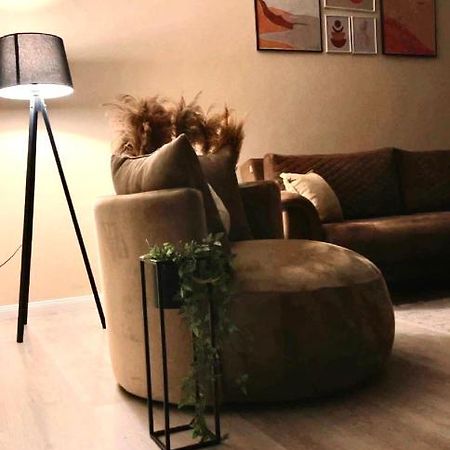 Apartment In Pristina Buitenkant foto